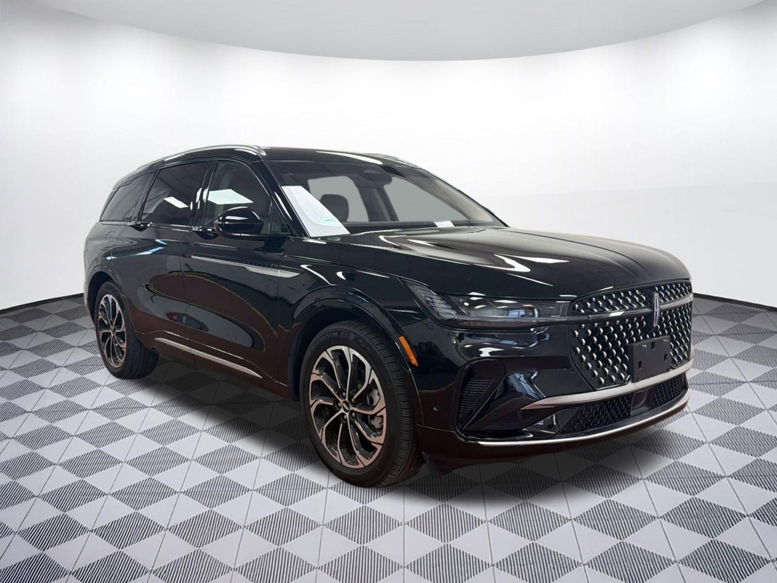 Used 2024 Lincoln Nautilus Reserve w/ Equipment Group 203A image 6