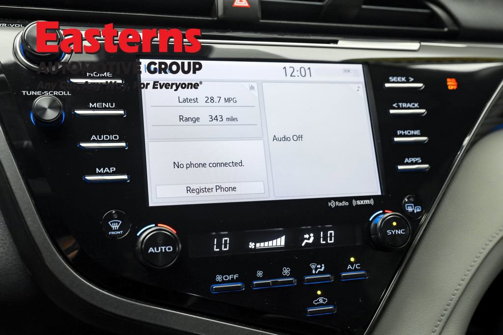 Used 2019 Toyota Camry XLE image 18