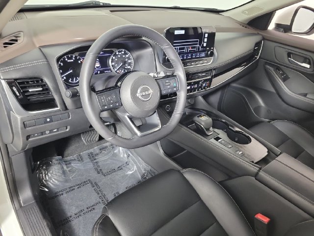 Used 2023 Nissan Rogue SL w/ SL Premium Package FWD image 18