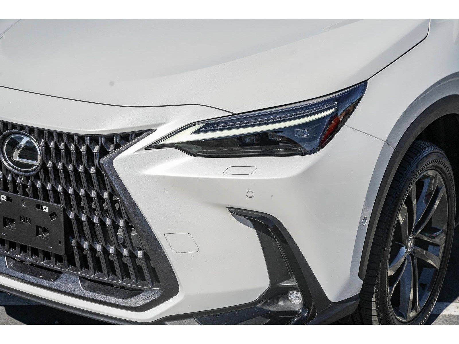 Used 2025 Lexus NX 450h+ AWD w/ Towing Package (2000 Lbs) image 8