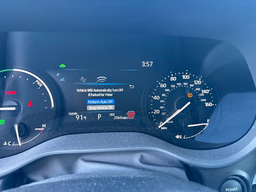 Used 2026 Toyota Sienna LE FWD image 23