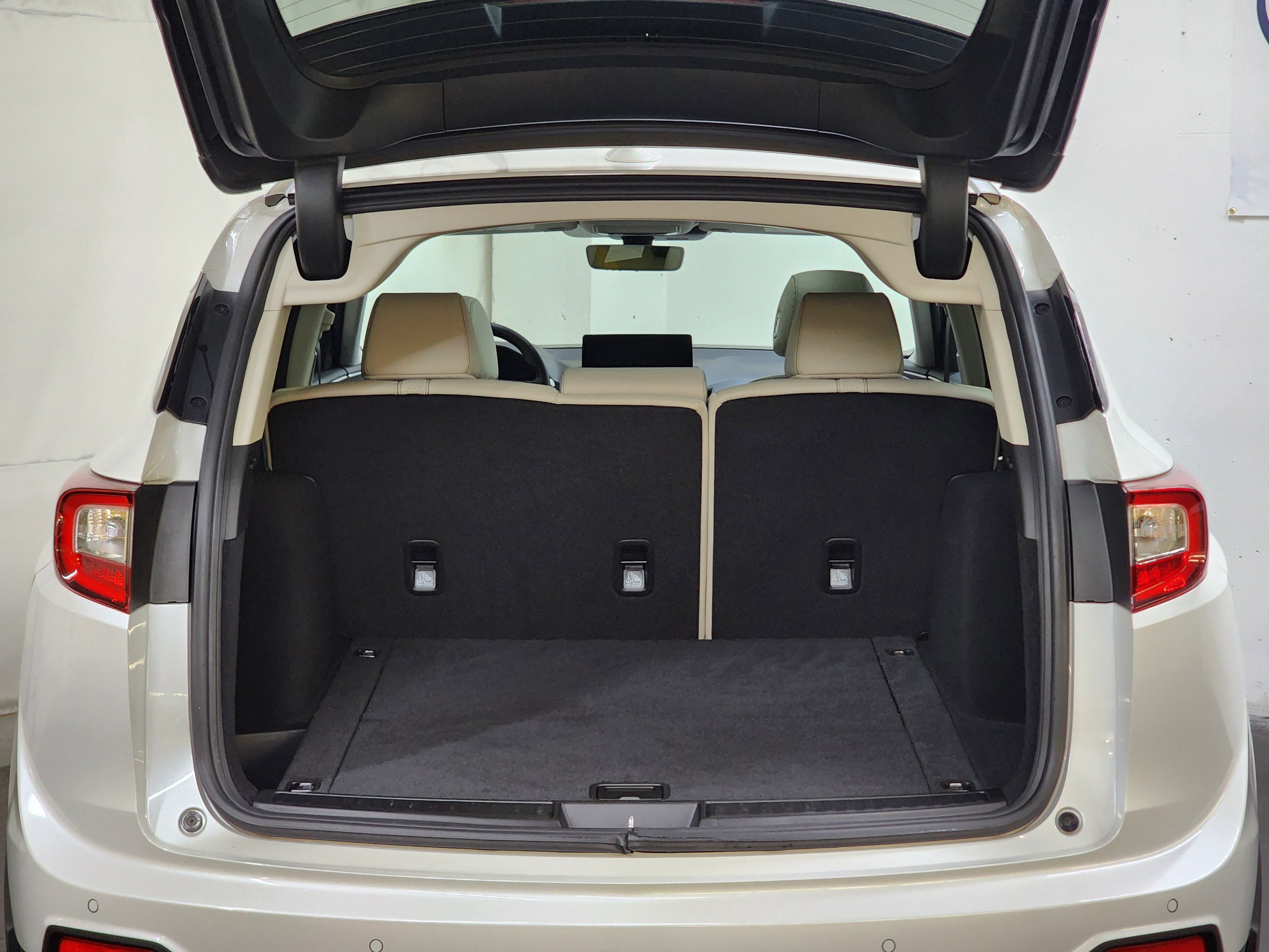 Used 2025 Acura RDX SH-AWD w/ Technology Package image 7