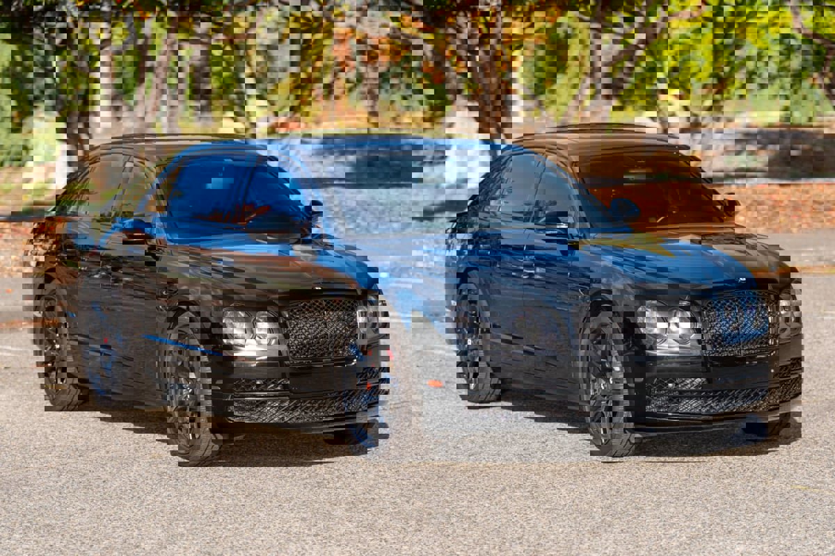 Used 2015 Bentley Flying Spur V8 image 13