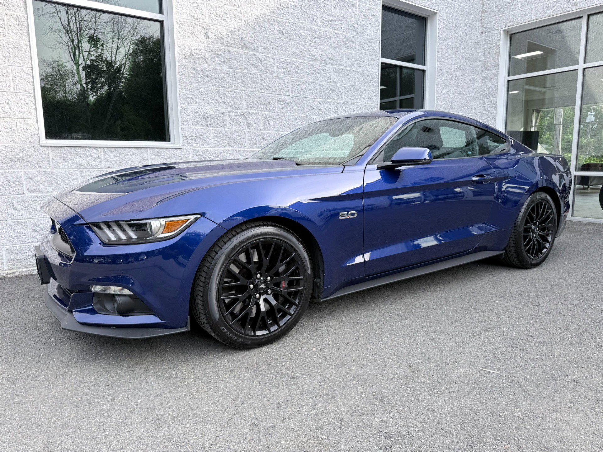 Used 2015 Ford Mustang GT Premium w/ GT Performance Package RWD image 2