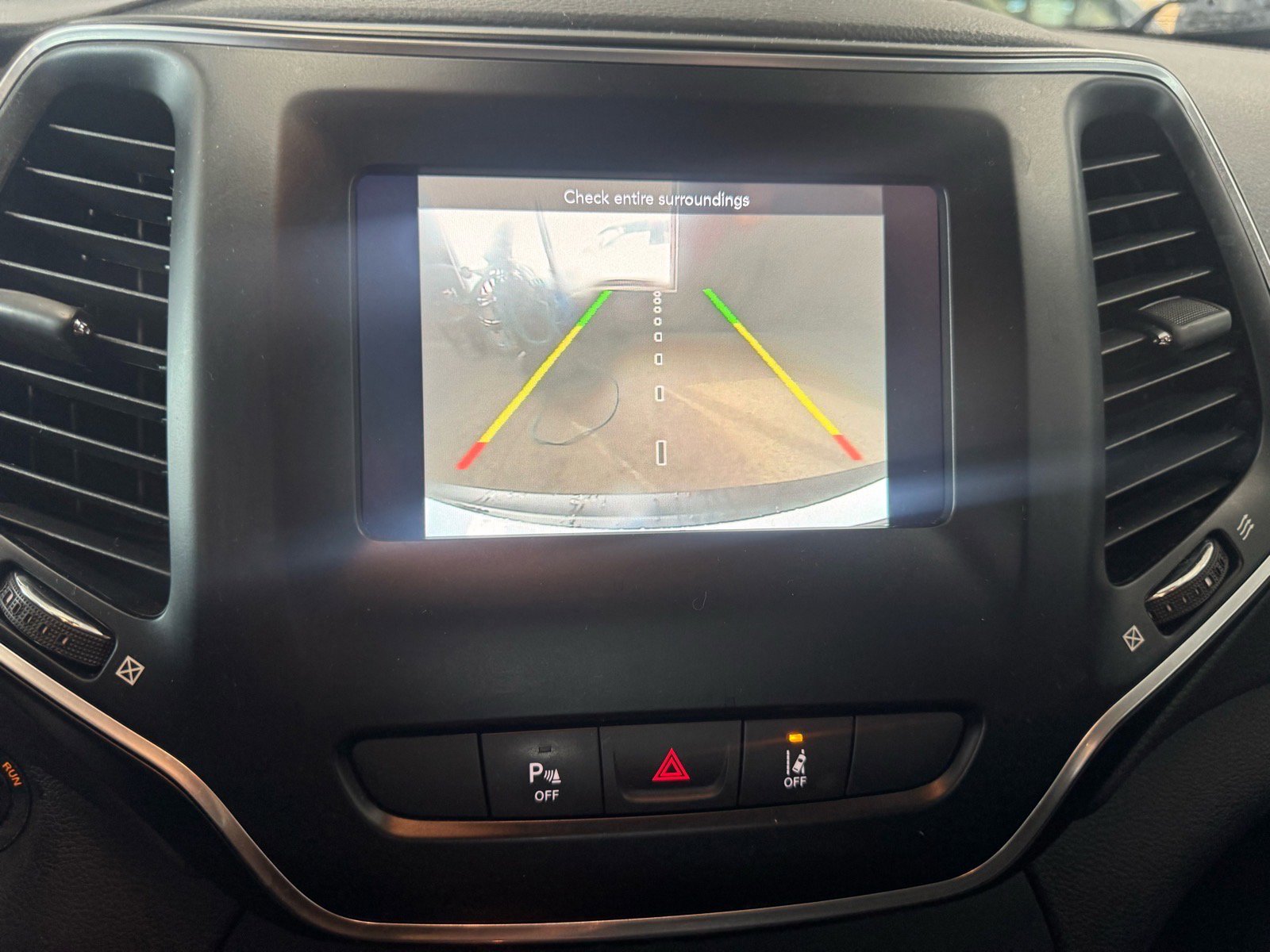 Used 2021 Jeep Cherokee Latitude Lux image 22