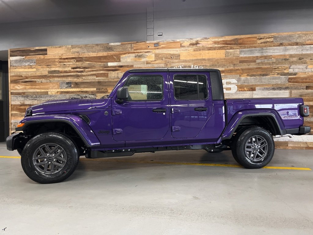 New 2026 Jeep Gladiator Sport image 21