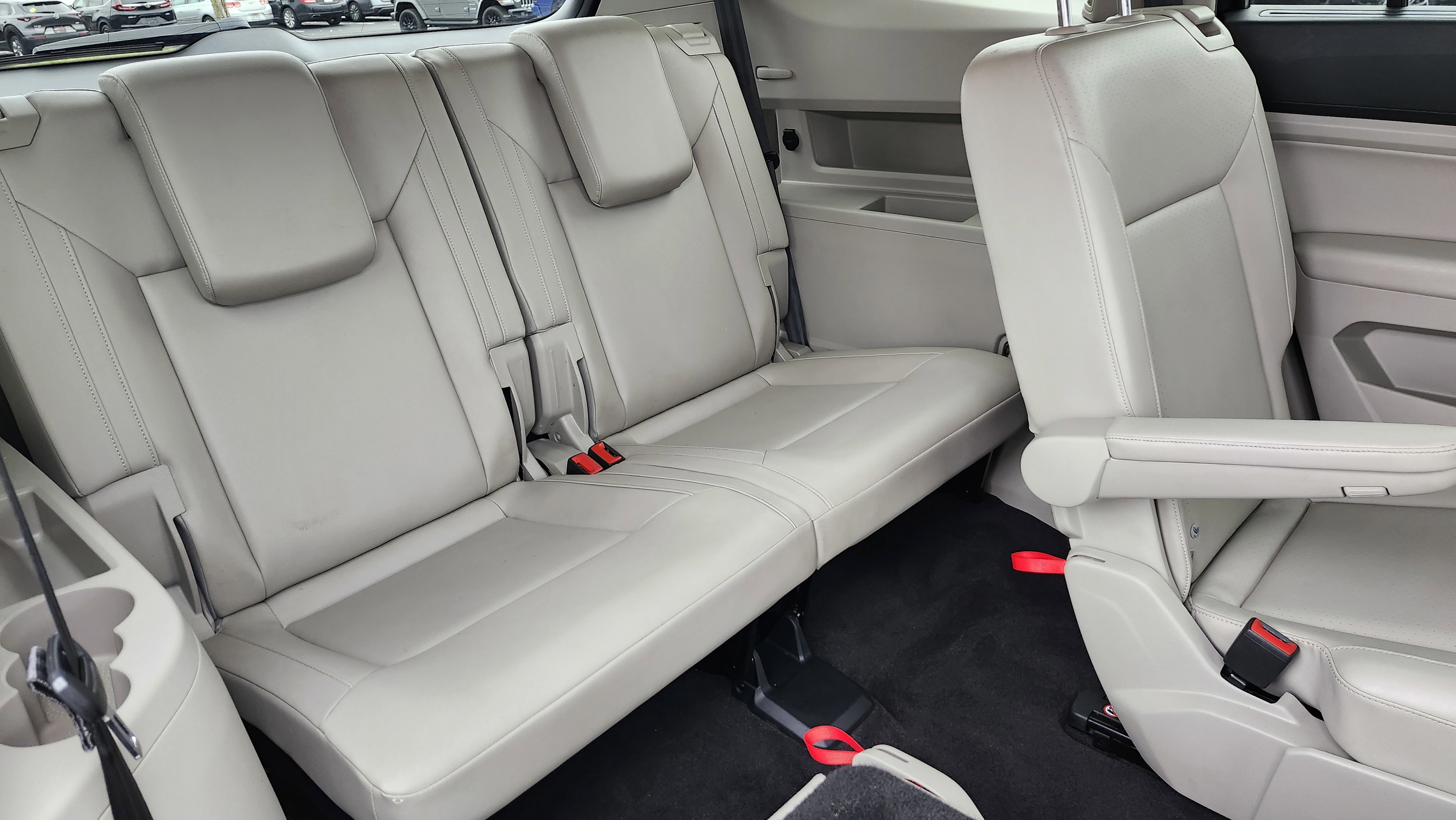 Used 2018 Volkswagen Atlas SE image 6