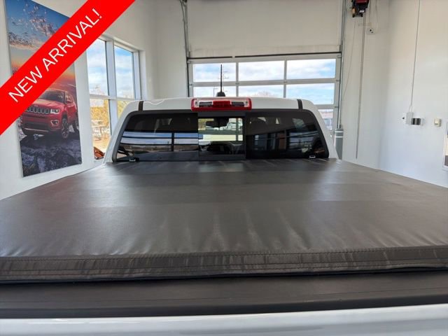 Used 2019 GMC Canyon Denali image 8