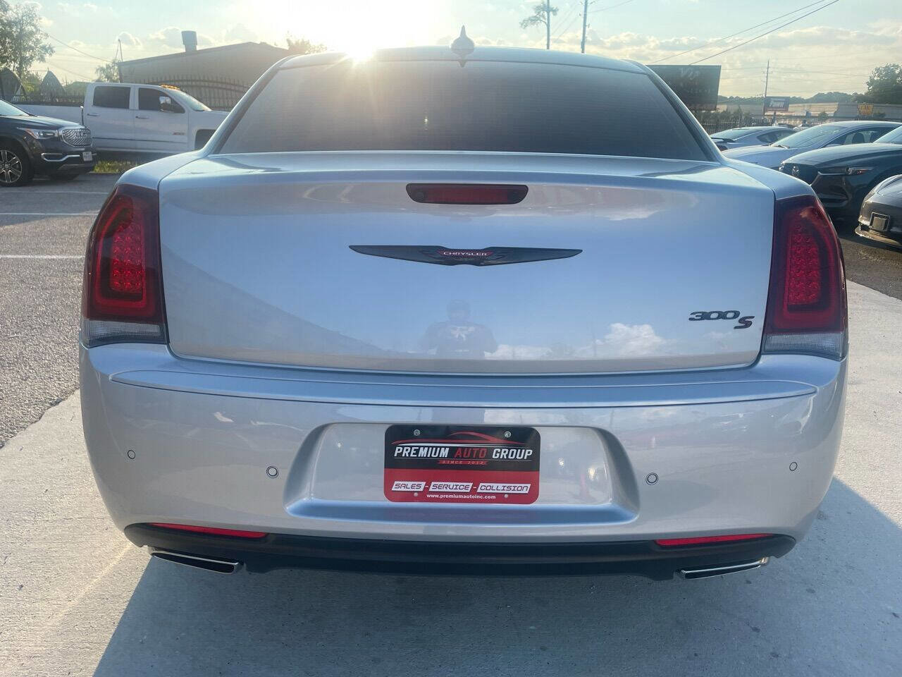 Used 2021 Chrysler 300 S RWD image 9