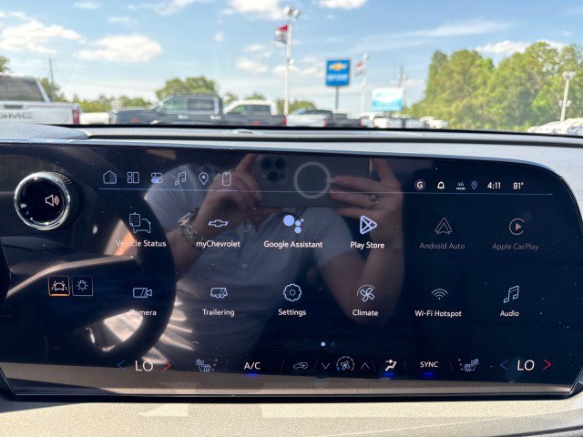 New 2026 Chevrolet Traverse LT w/ Driver Confidence Package FWD image 27