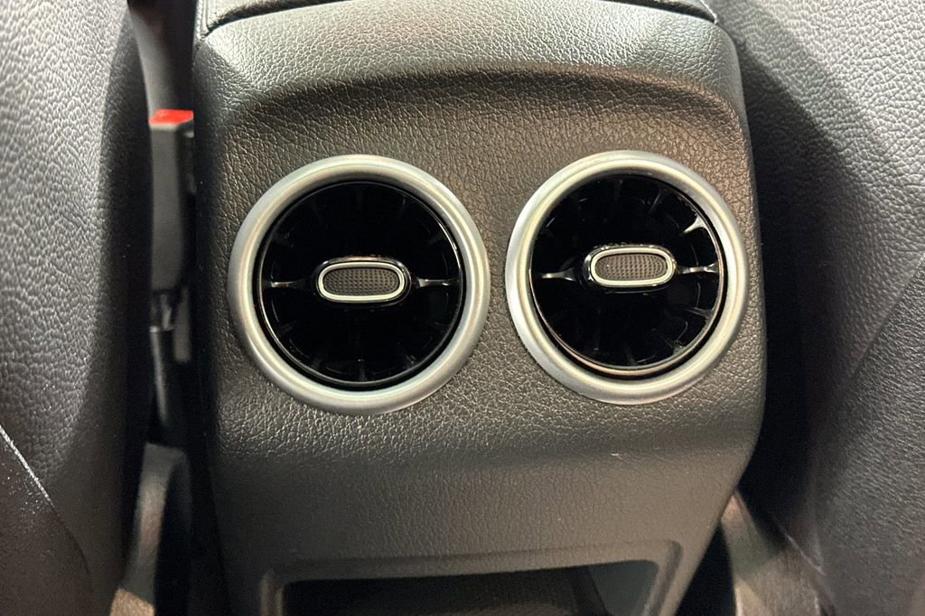 Certified 2026 Mercedes-Benz GLB 250 image 16