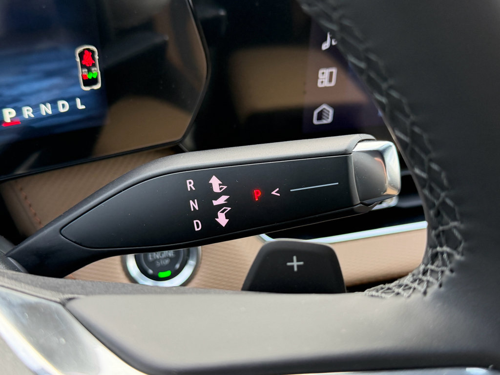 New 2026 Chevrolet Equinox ACTIV w/ Convenience Package III FWD image 5
