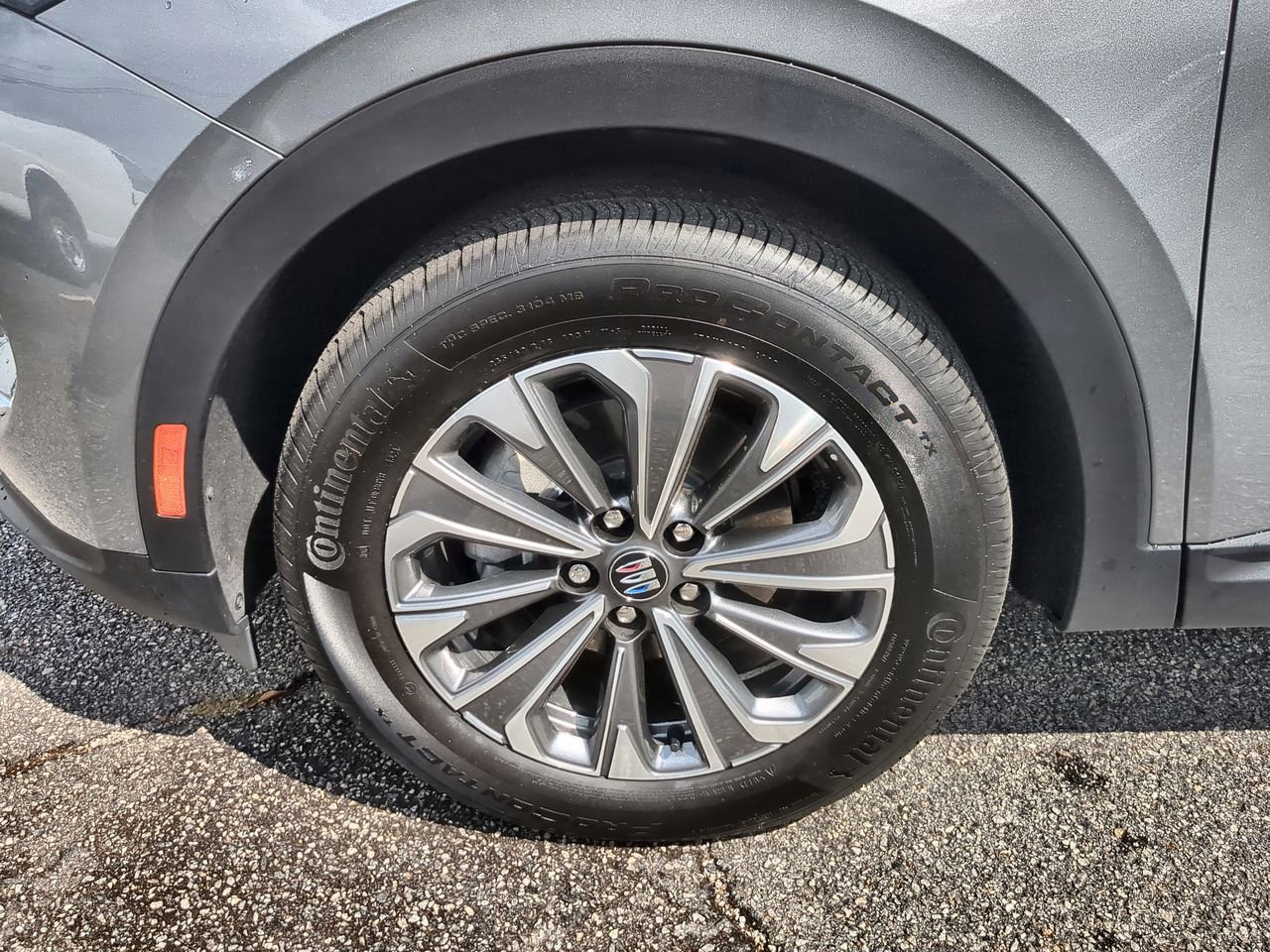 Used 2025 Buick Envision Preferred image 34