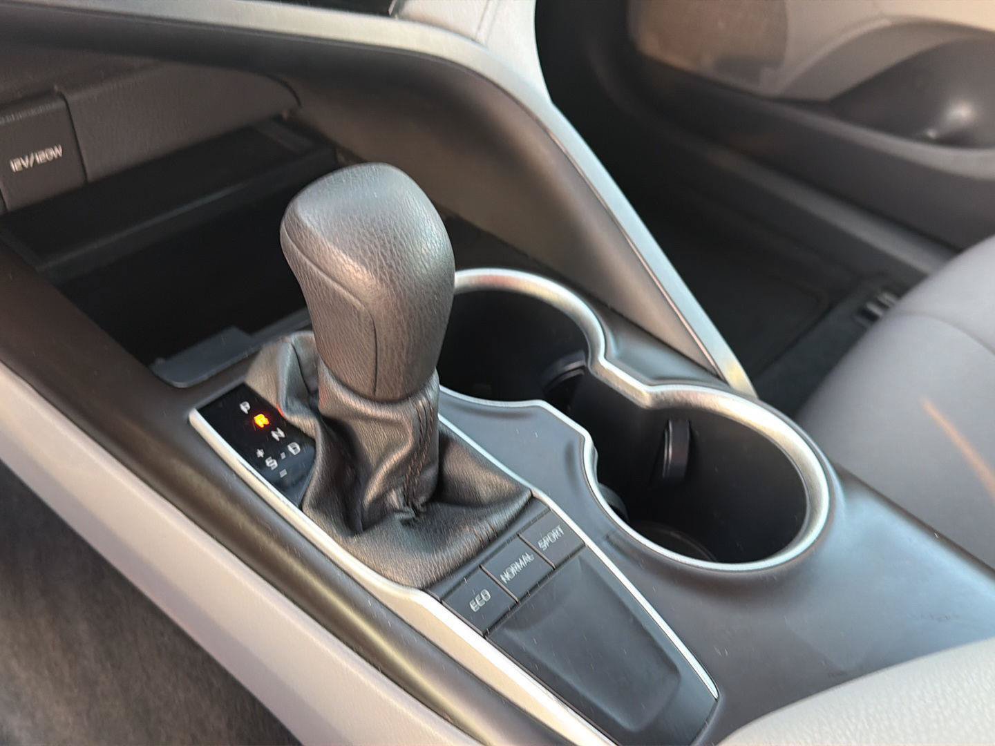 Certified 2022 Toyota Camry LE FWD image 27