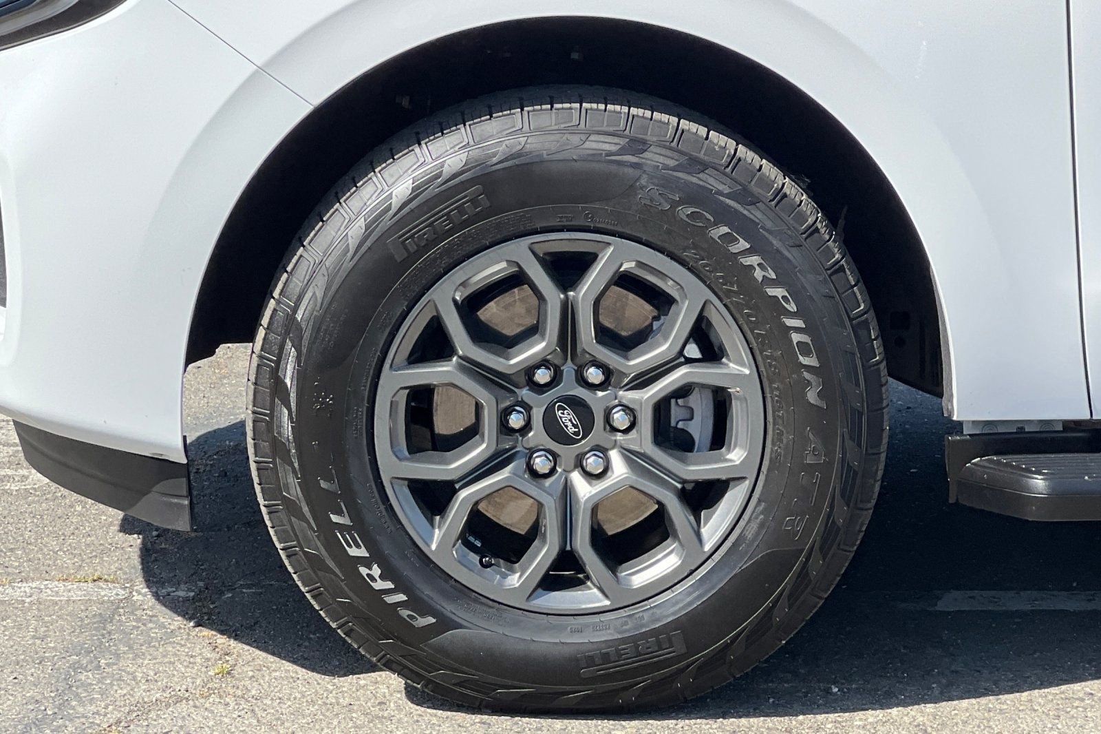 Used 2025 Ford Expedition Active AWD/4WD image 27
