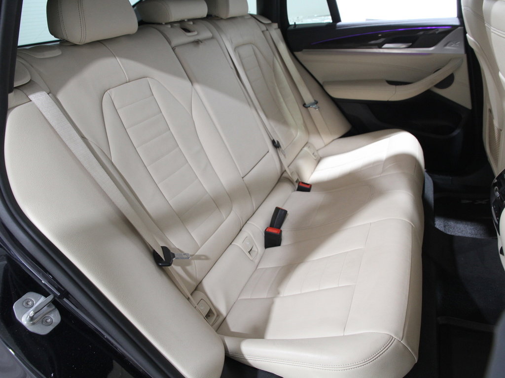 Used 2019 BMW X4 M40i image 19