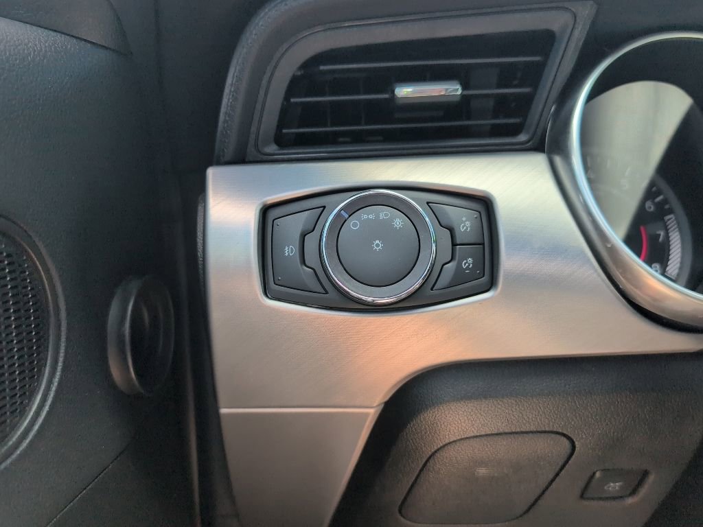 Used 2020 Ford Mustang Premium RWD image 22