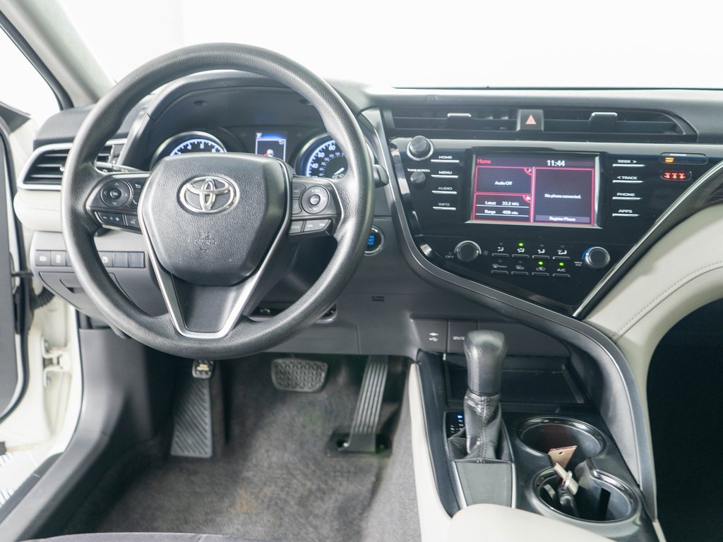 Used 2018 Toyota Camry LE w/ Moonroof Package image 13