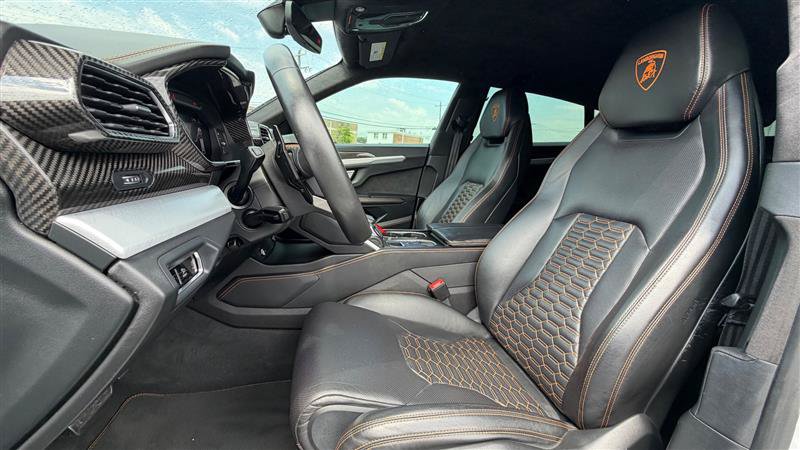 Used 2020 Lamborghini Urus AWD/4WD image 31