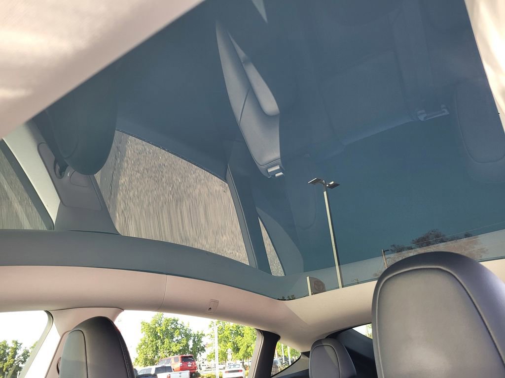 Used 2023 Tesla Model Y Long Range AWD/4WD image 13