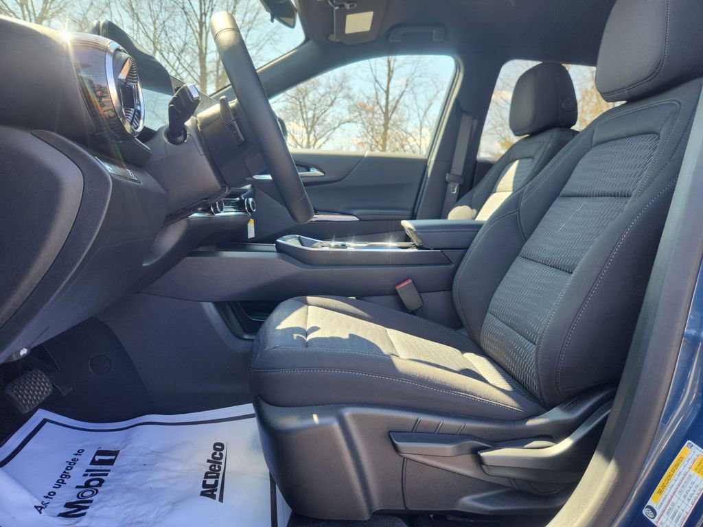 Used 2026 Chevrolet Equinox LT image 22