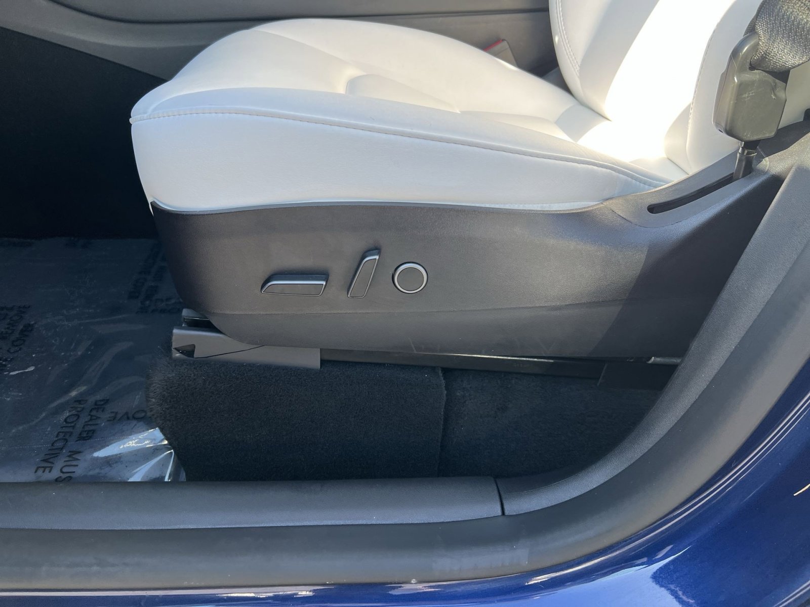 Used 2022 Tesla Model Y Performance AWD/4WD image 14