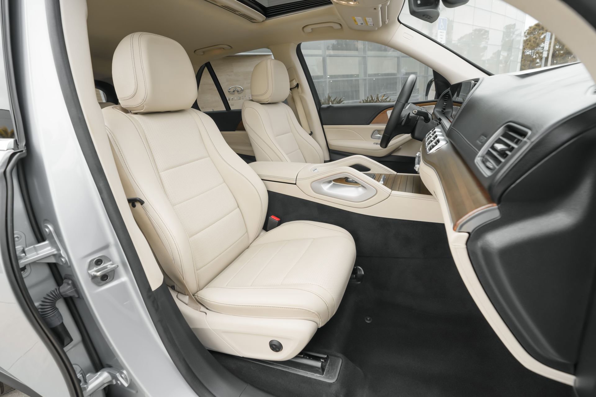 Used 2023 Mercedes-Benz GLE 450 4MATIC image 42