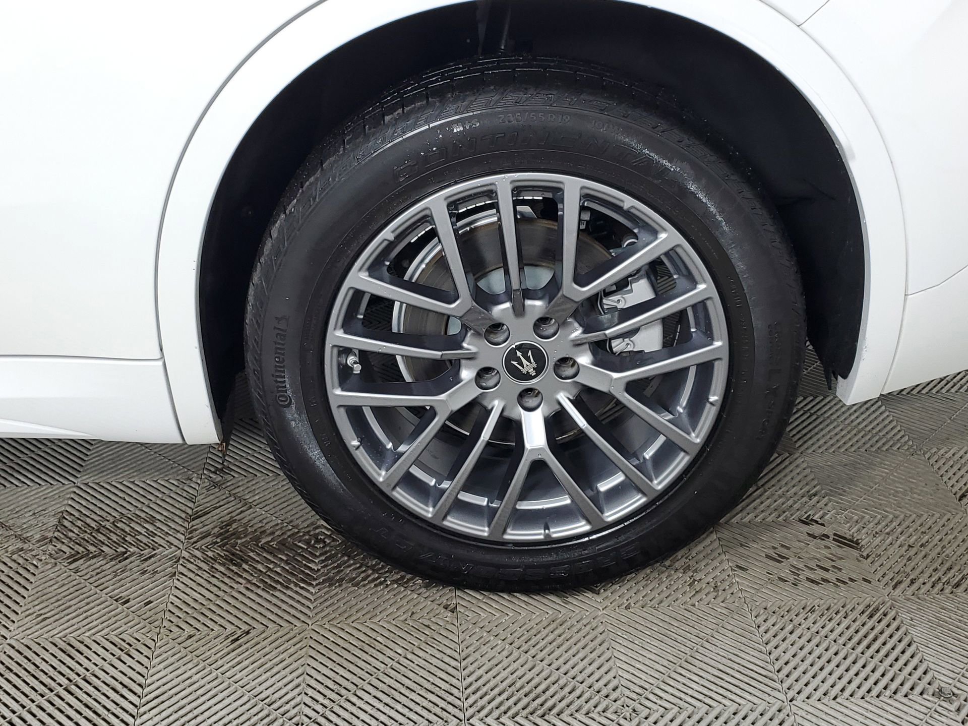 Used 2024 Maserati Grecale GT image 18