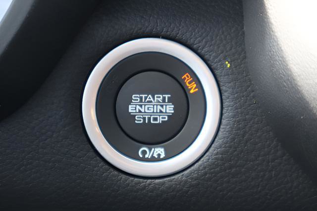 New 2026 RAM 1500 4x4 Crew Cab image 21