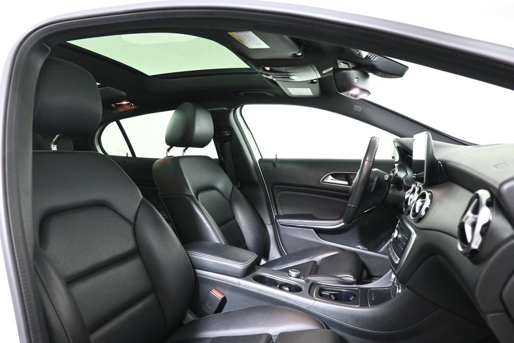 Used 2020 Mercedes-Benz GLA 250 4MATIC image 28