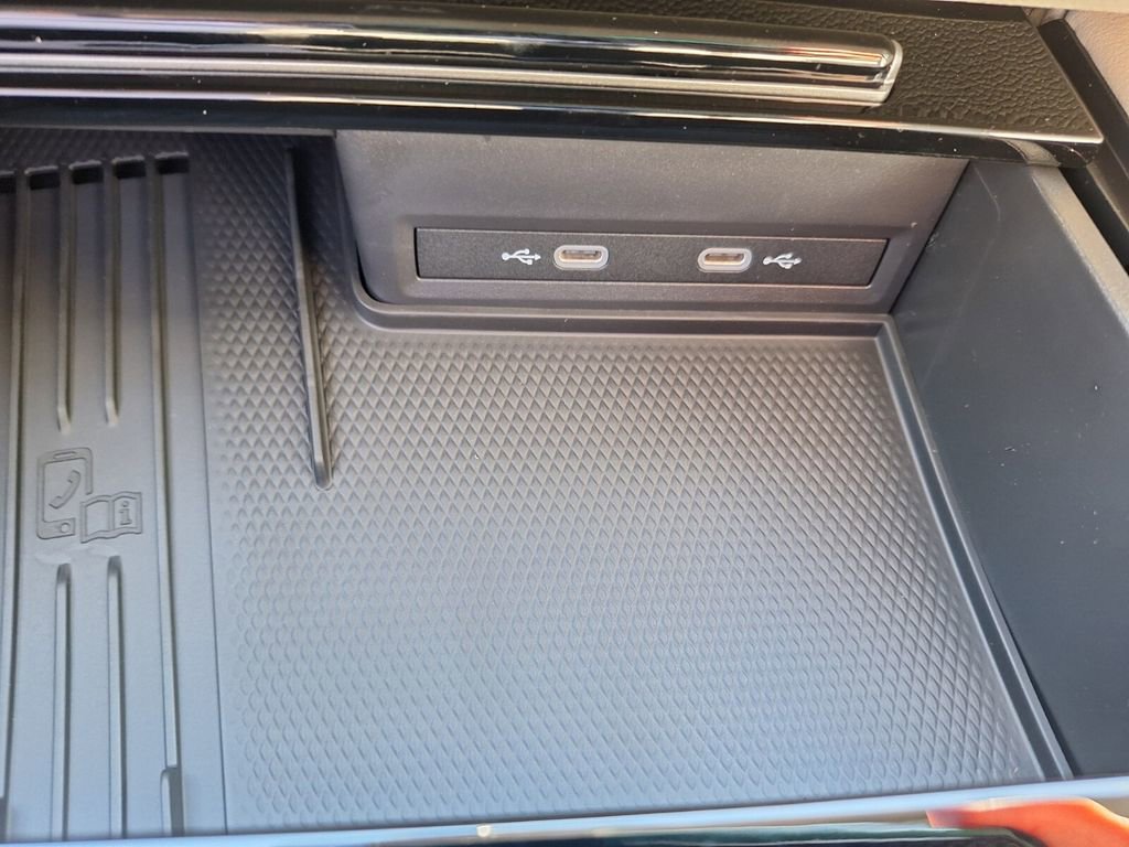 New 2026 Volkswagen Atlas SE image 17