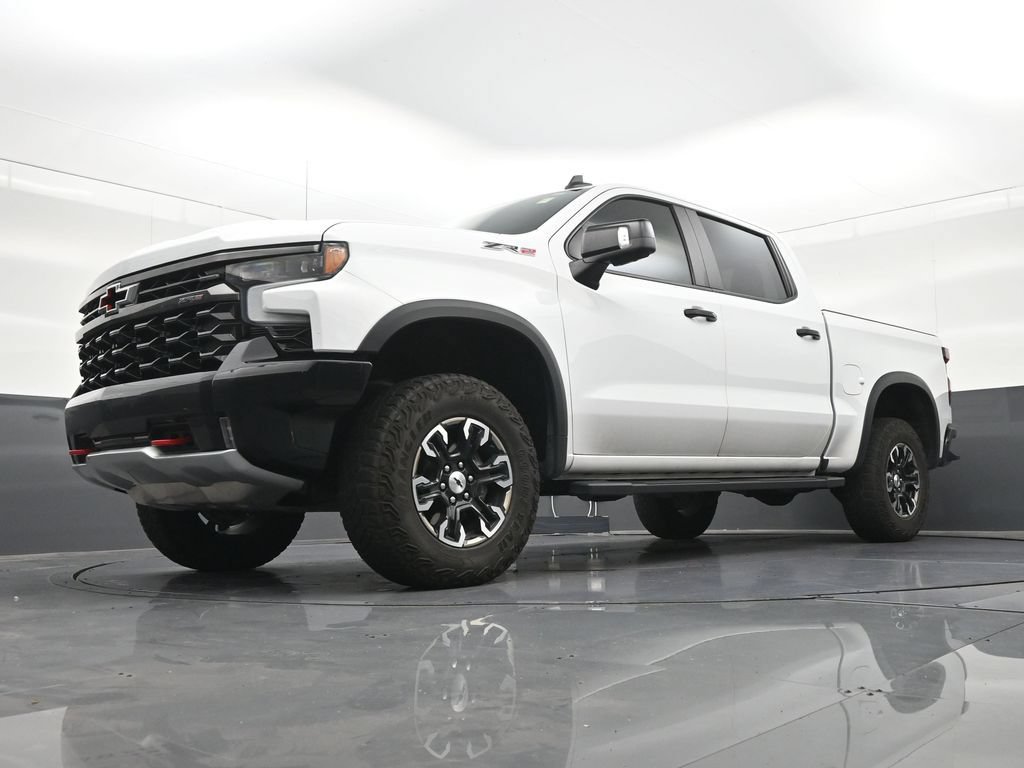Used 2024 Chevrolet Silverado 1500 ZR2 w/ Technology Package AWD/4WD image 24