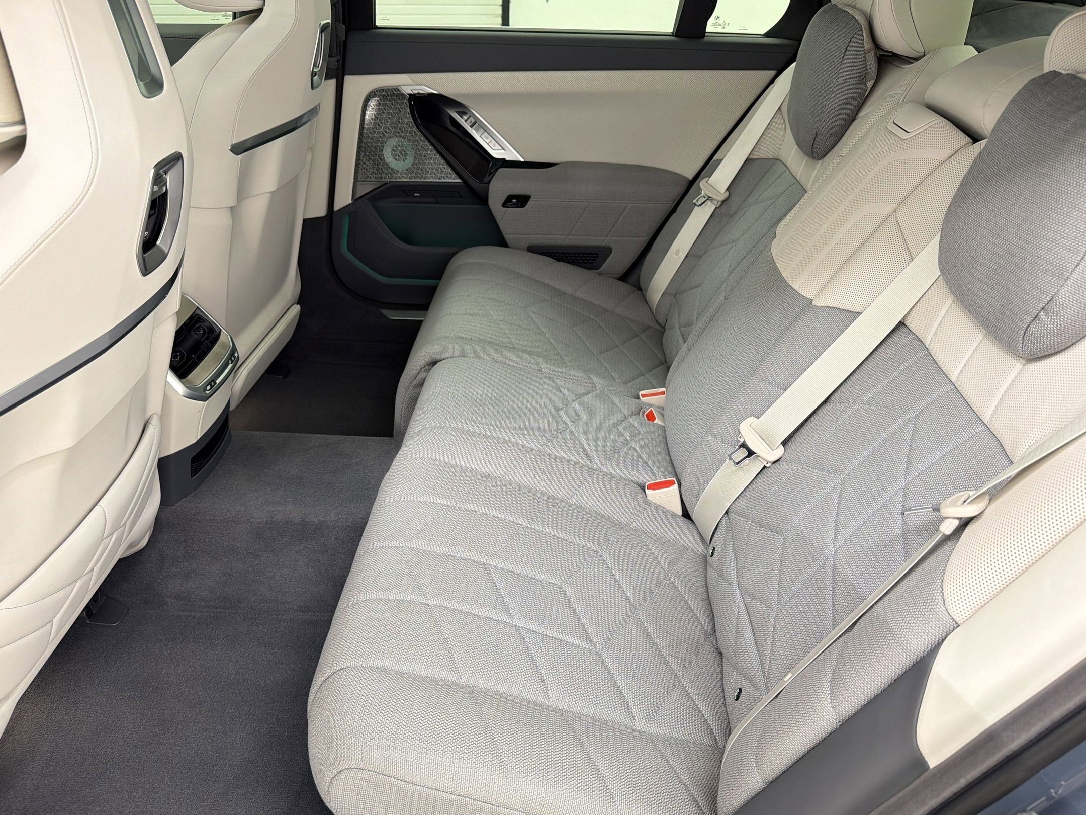 Certified 2023 BMW i7 xDrive60 image 14