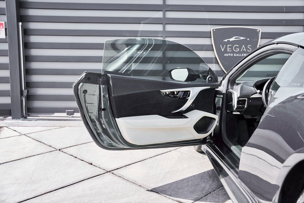 Used 2017 Acura NSX image 31