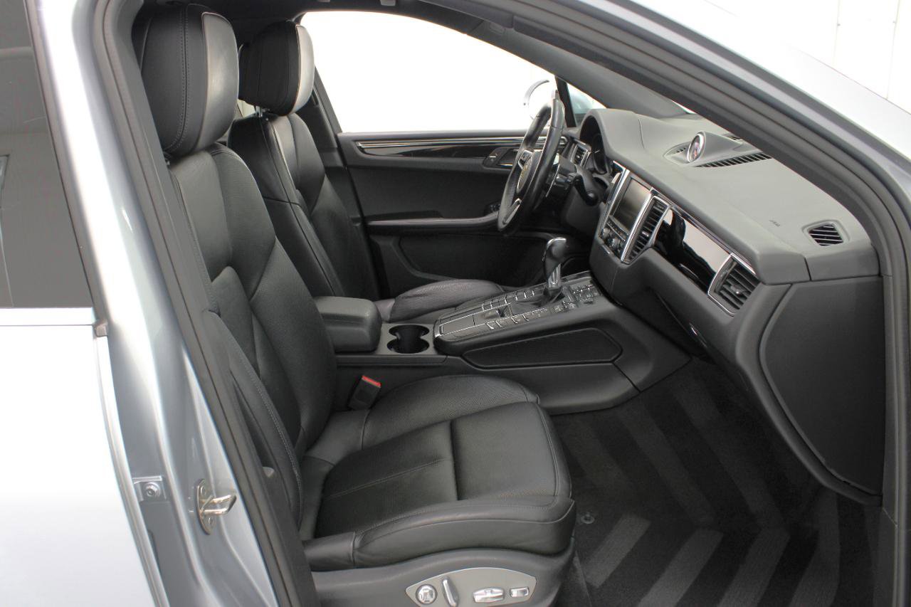 Used 2016 Porsche Macan S image 48