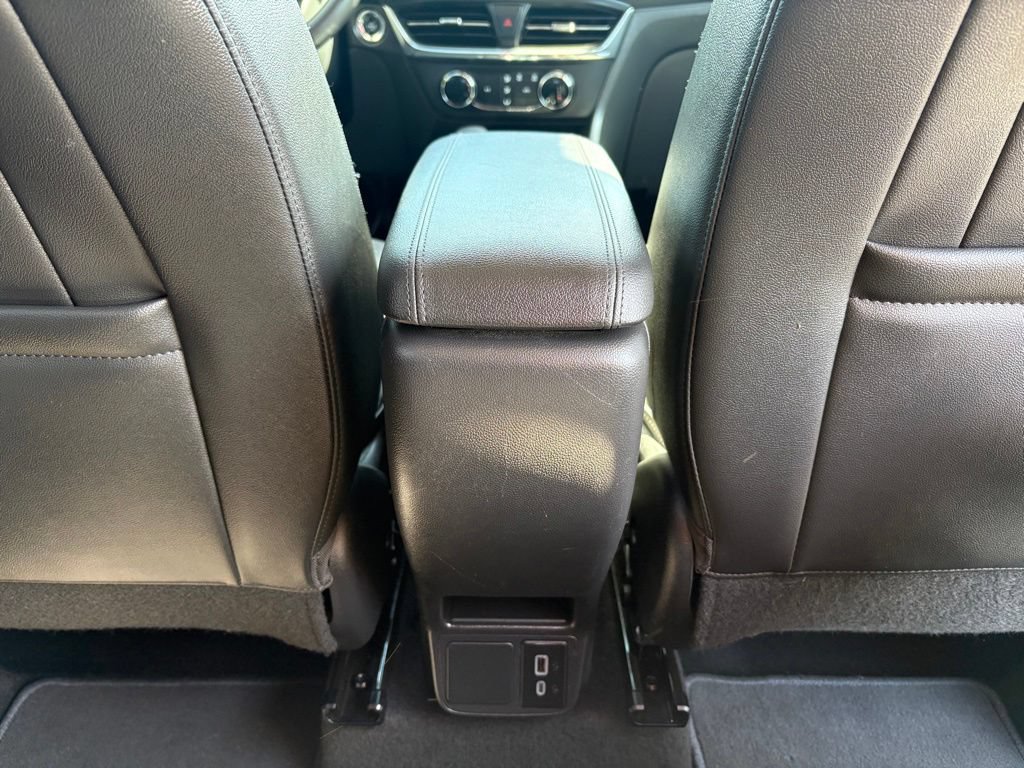 Used 2025 Buick Encore GX Preferred FWD image 17