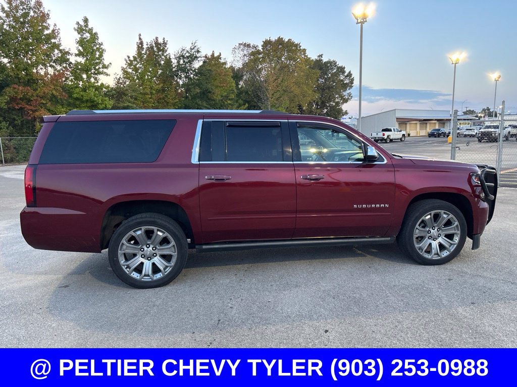 Used 2019 Chevrolet Suburban Premier AWD/4WD image 8