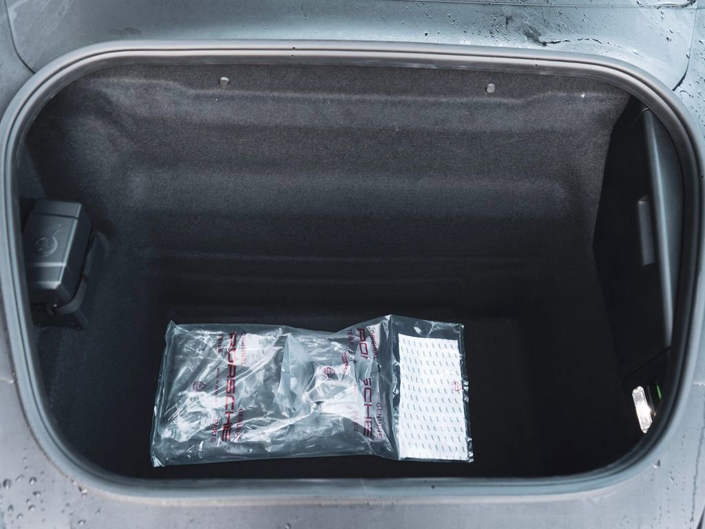 Used 2025 Porsche 911 Carrera image 33