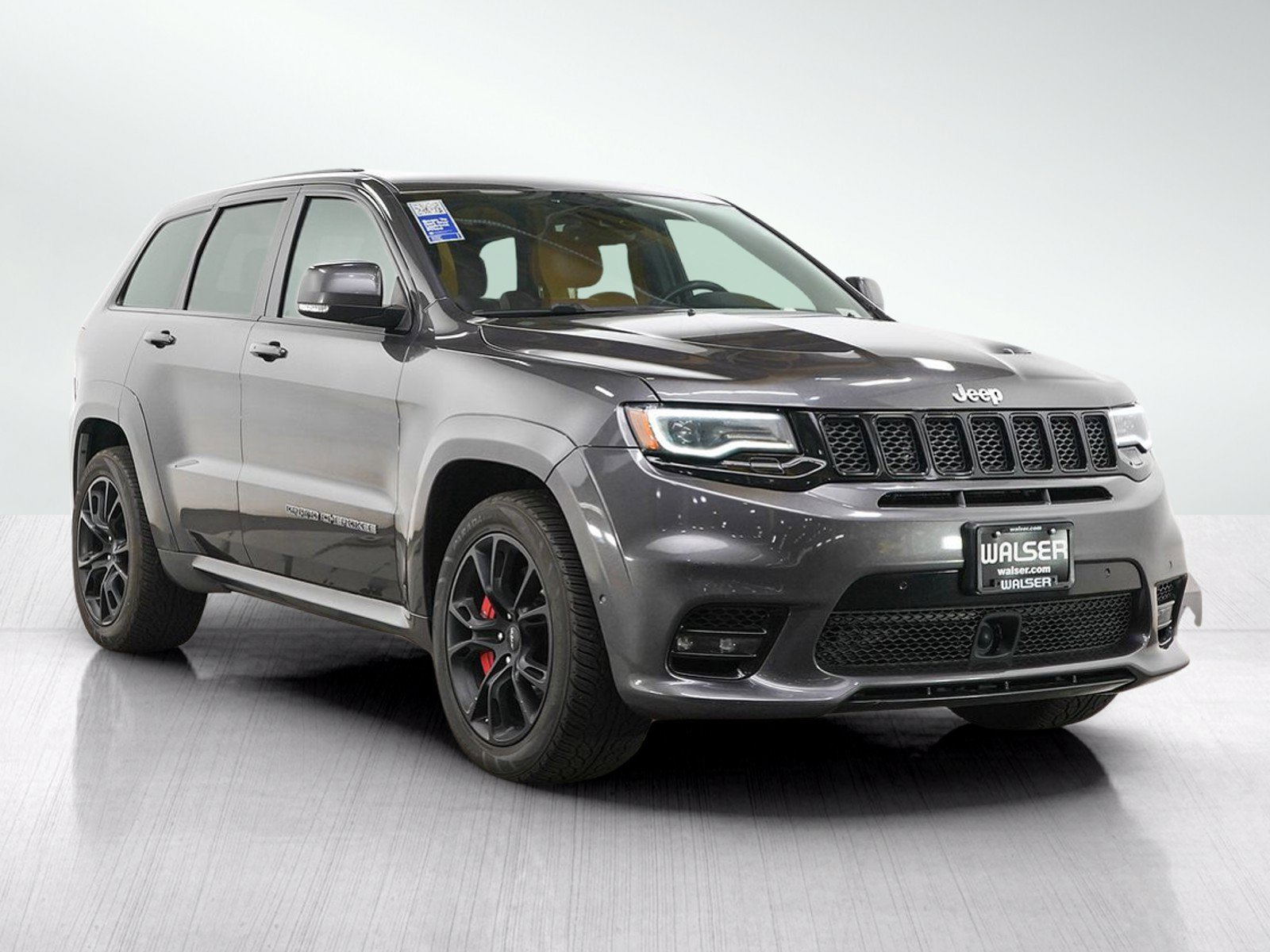 Used 2017 Jeep Grand Cherokee SRT AWD/4WD image 8