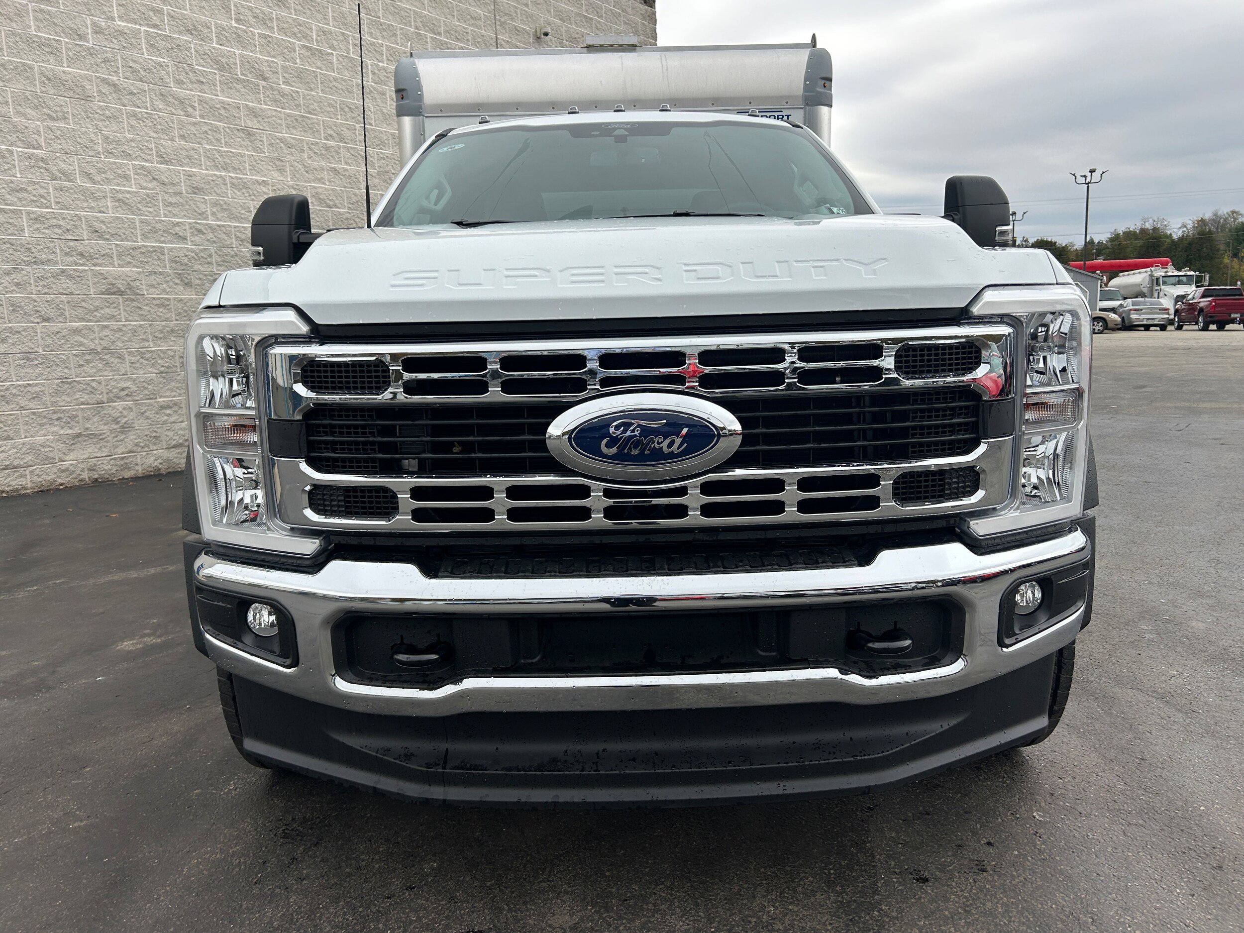 New 2025 Ford F450 XLT w/ XLT Value Package AWD/4WD image 17