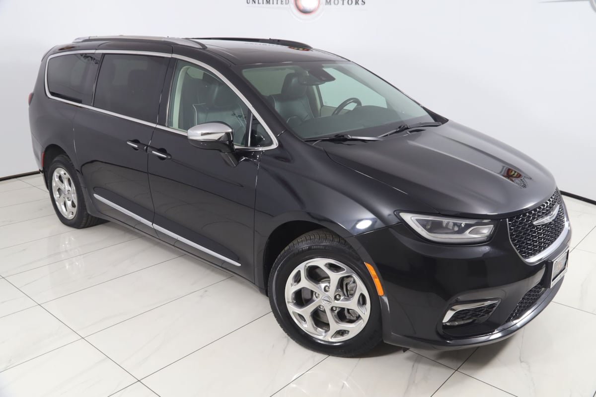 Used 2021 Chrysler Pacifica Limited AWD/4WD image 21
