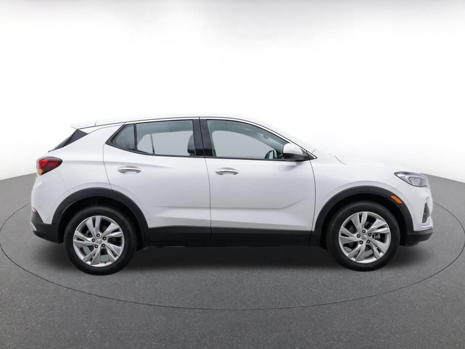 Used 2025 Buick Encore GX Preferred AWD/4WD image 9