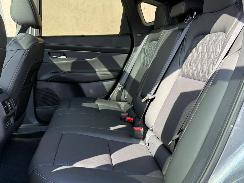 New 2026 Nissan Murano Platinum w/ Cargo Package AWD/4WD image 18