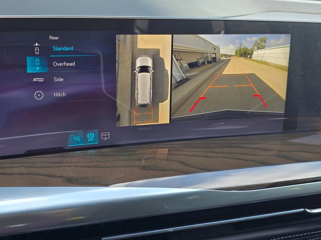 New 2026 Cadillac Escalade ESV Platinum Sport w/ LPO, ONYX Package image 29