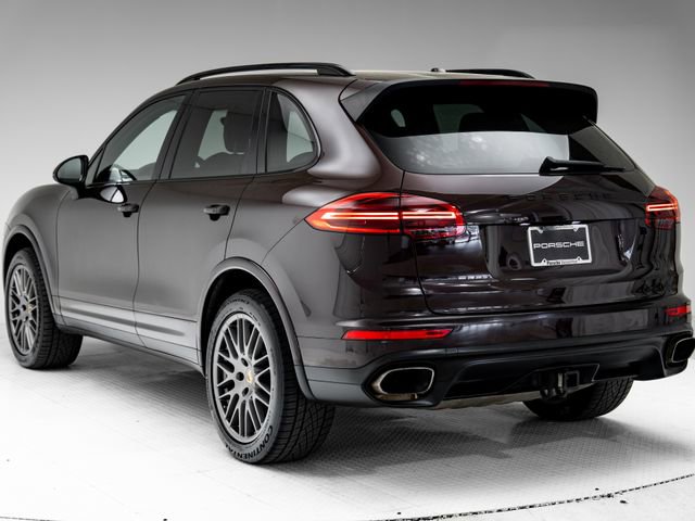 Used 2017 Porsche Cayenne Platinum Edition AWD/4WD image 3