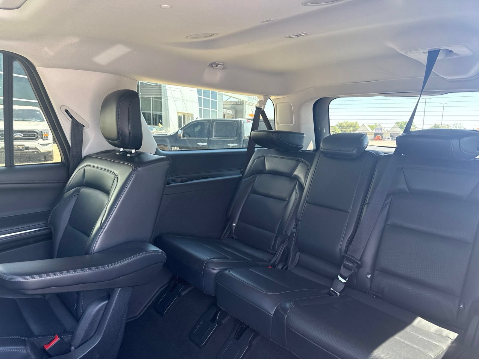 Used 2025 Lincoln Navigator L Reserve AWD/4WD image 11