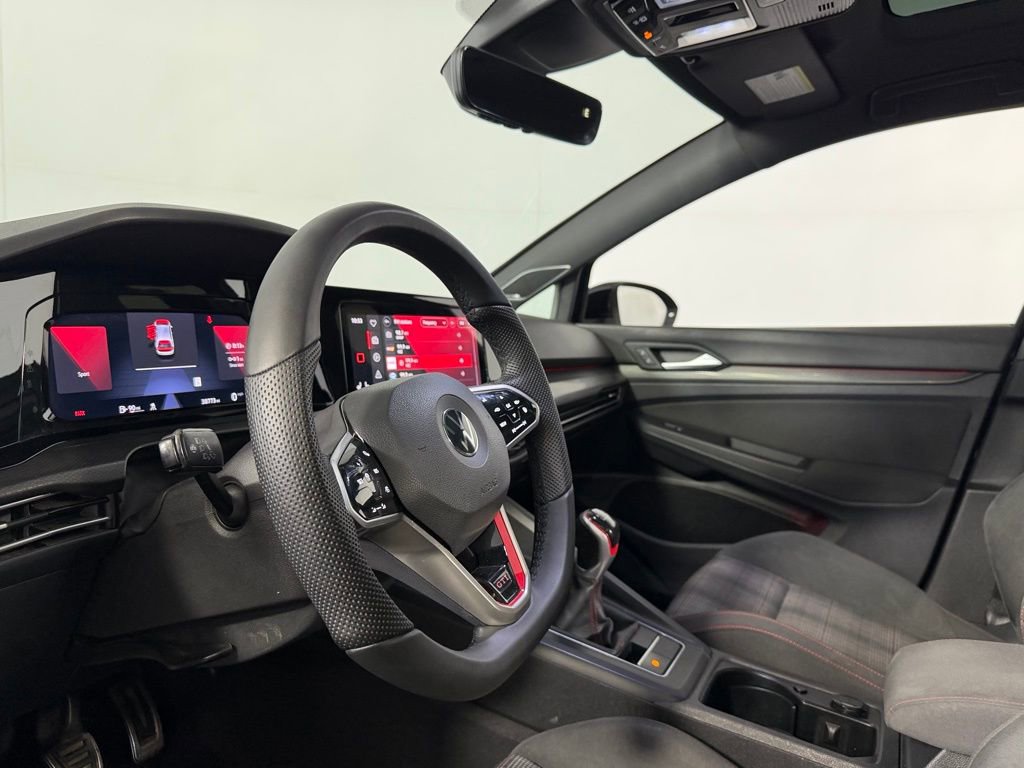 Used 2022 Volkswagen GTI SE image 22