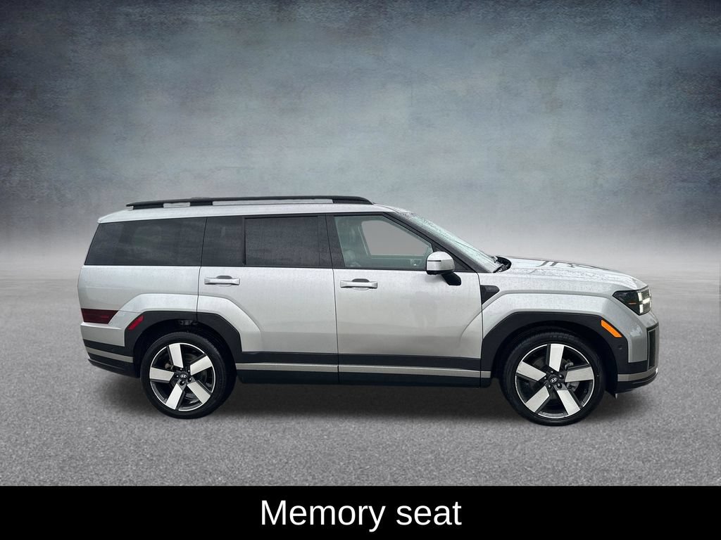 Used 2025 Hyundai Santa Fe Limited AWD/4WD image 7