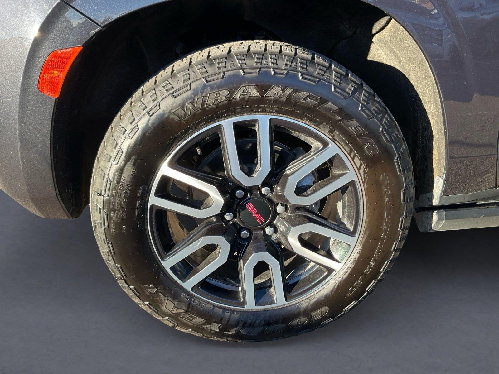 Certified 2024 GMC Yukon AT4 w/ AT4 Premium Package AWD/4WD image 14