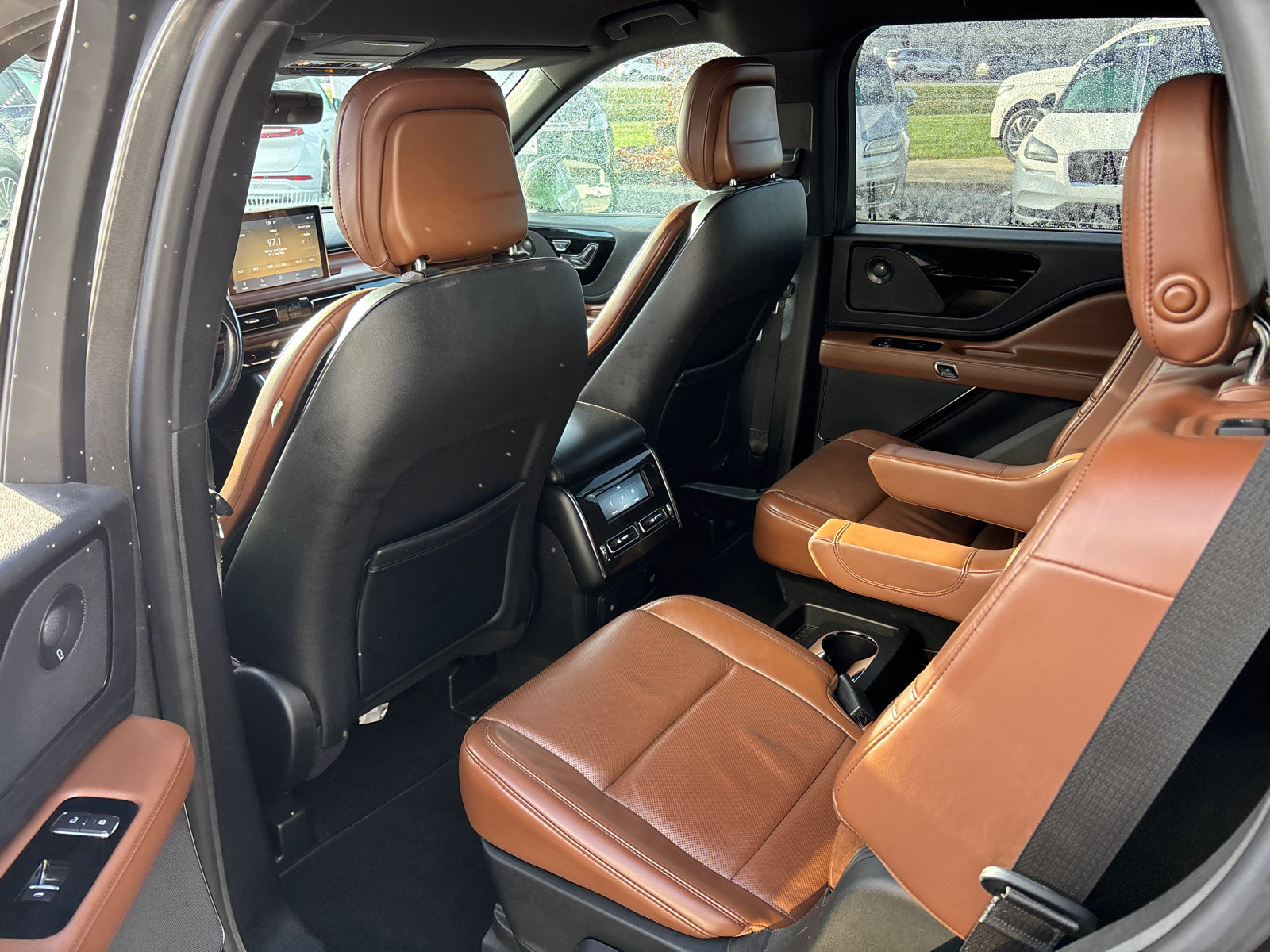 Used 2020 Lincoln Aviator Reserve image 26